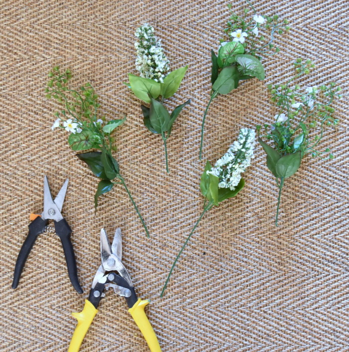 SPRING WREATH: A simple + easy 10-minute creation to adorn the front door. It couldn't be easier to make and a lot less expensive than buying. Easy-to-follow tutorial @ www.JennaBurger.com