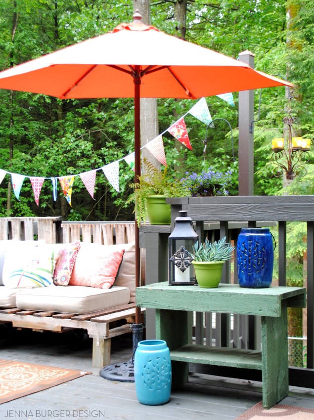 Jenna Burger Design HOME TOUR! Filled with attainable + approachable design solutions and DIY creations, this classic-eclectic home uses color and texture in the most interesting and inviting way. You won't want to miss it! www.JennaBurger.com